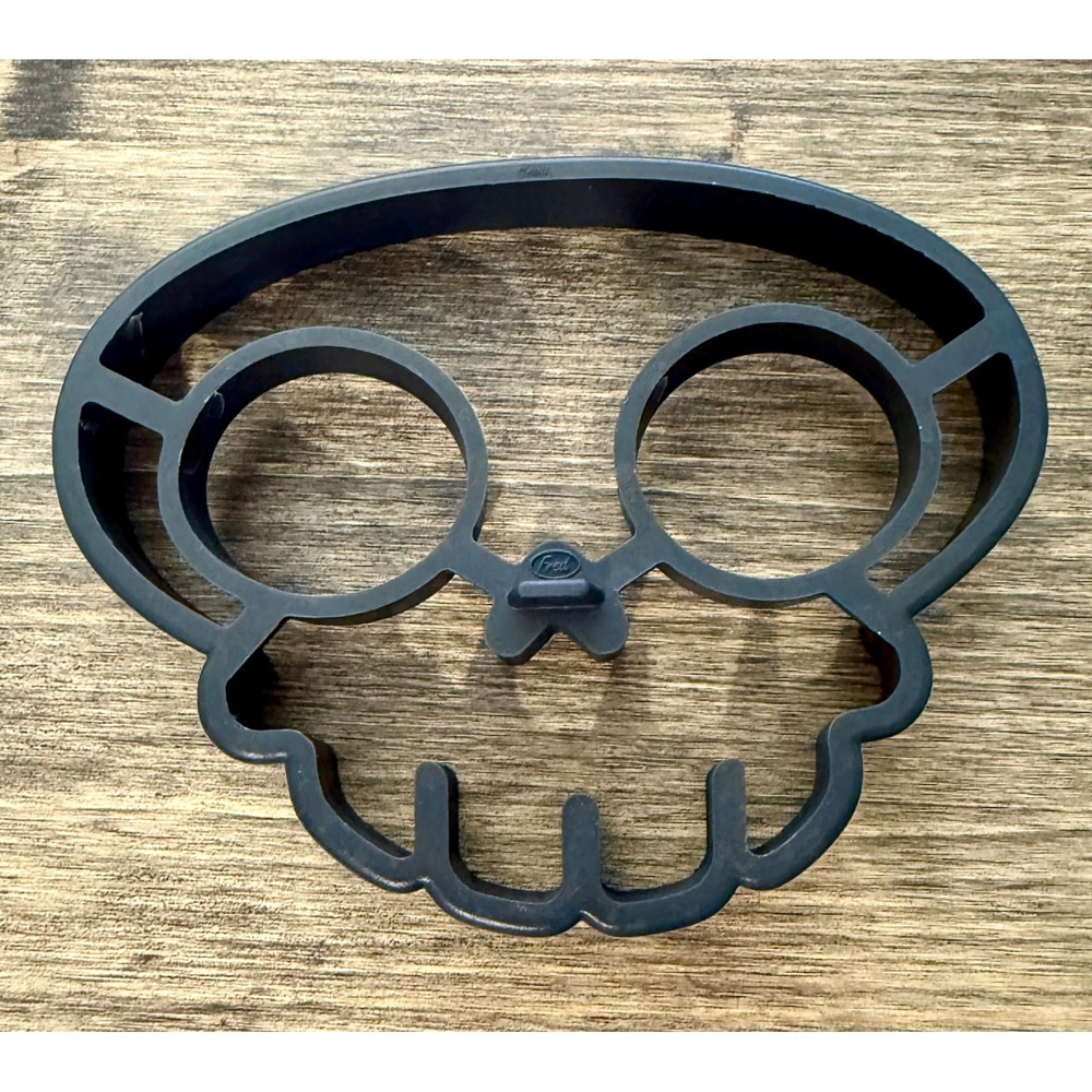 Fred Skull Egg Mold Black Excellent Silicone Breakfast Shaper